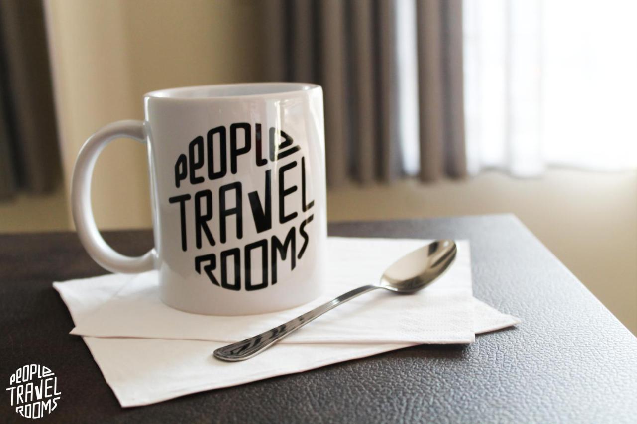 People Travel Rooms Болонья Экстерьер фото